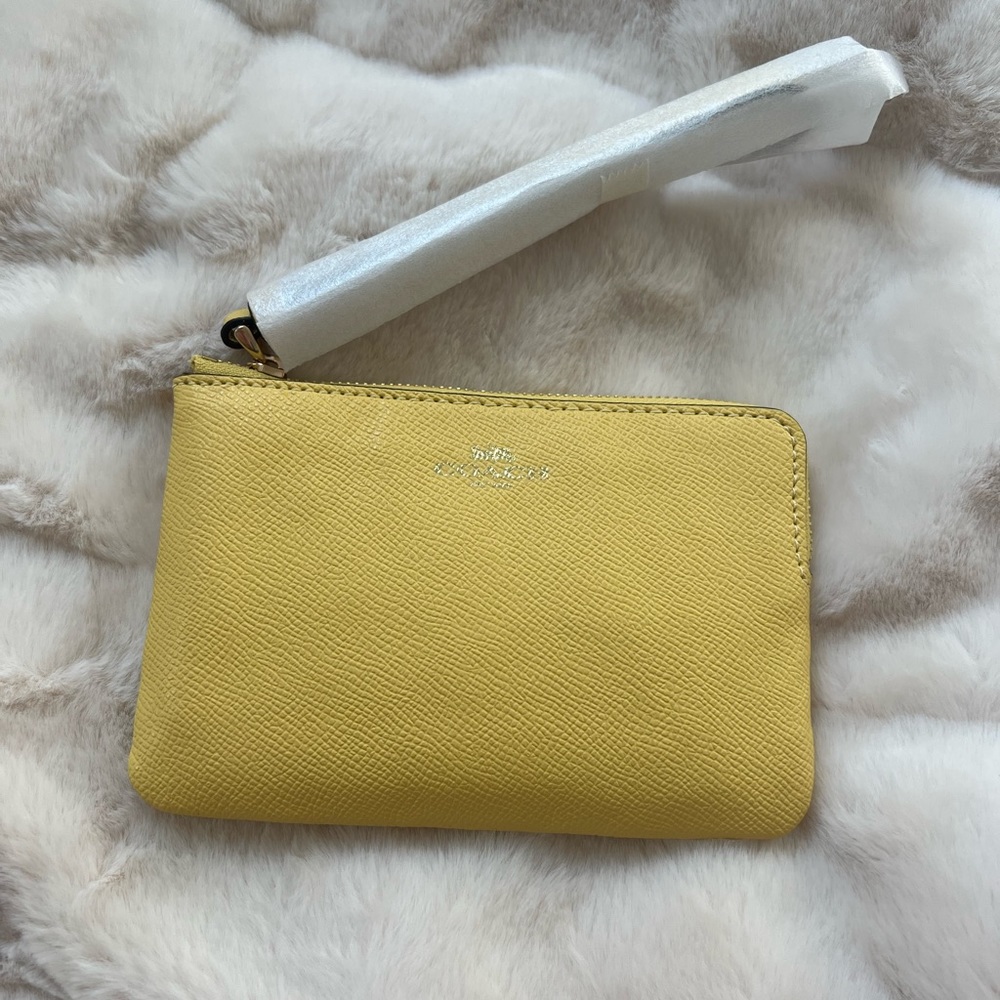 NWT COACH Corner Zip Wristlet in Gold/Retro Yellow